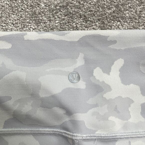 Lululemon Align Compression Biker Shorts Womens 6 Gray Camo Active Athletic Yoga - Picture 4 of 10